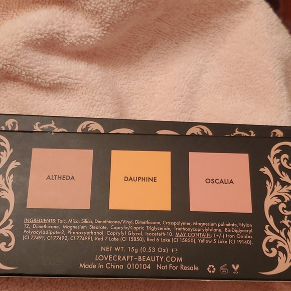 Makeup - Picture 2 of 3